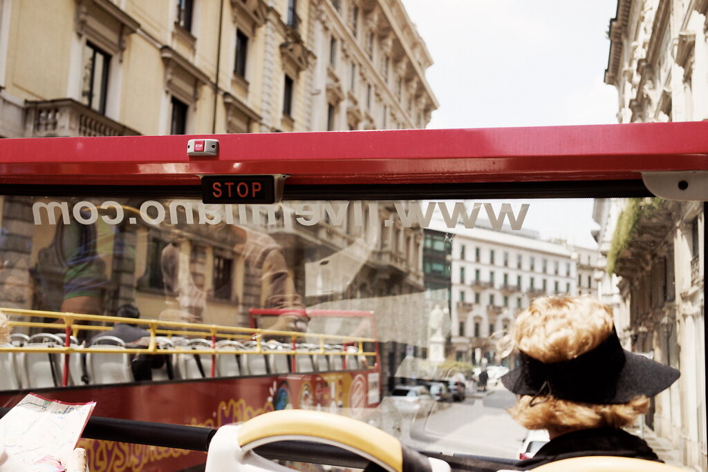 20140621-Italy-Milano-Projekt-Hop-On-Hop-Off-Sightseeing-Linie-A-Red-S-0002-DxOFP.jpg