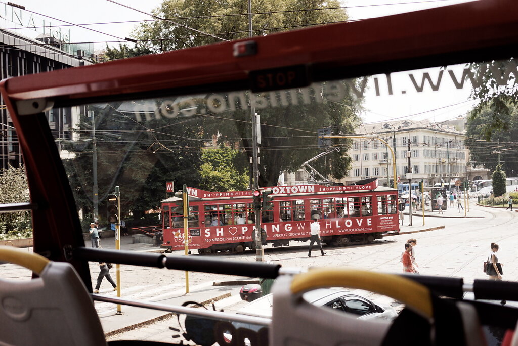 20140621-Italy-Milano-Projekt-Hop-On-Hop-Off-Sightseeing-Linie-A-Red-S-0059-DxOFP.jpg