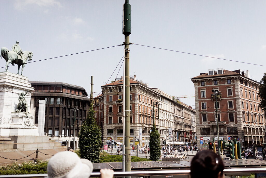 20140621-Italy-Milano-Projekt-Hop-On-Hop-Off-Sightseeing-Linie-A-Red-S-0095-DxOFP.jpg